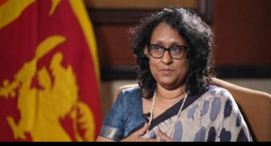 PM Visits Peradeniya University to Assess Damage